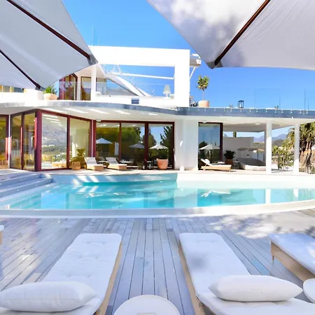 House Pentri Milla De Oro Private Pool 14-16guests בית נופש *